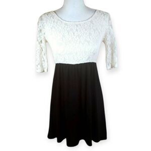 SPEECHLESS CREAM LACE & BLACK DRESS SZ.3 EUC.